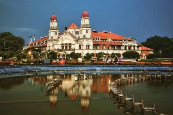 Ini 6 Potret Megah Bangunan Lawang Sewu yang Menyimpan Sejarah Panjang