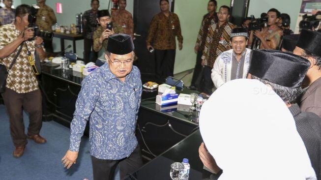 JK: Banyak Asuransi akan tetapi dikendalikan asing, Kenapa?