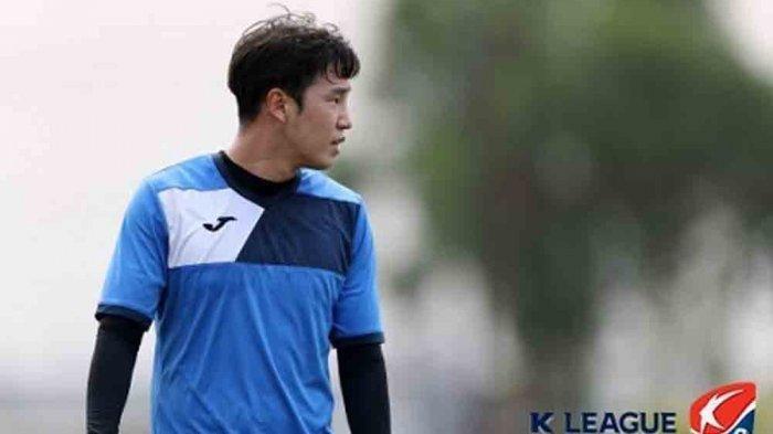 Pemain Asian Incaran Persib Bandung, Park Jun-tae Atau Park Chu-young?