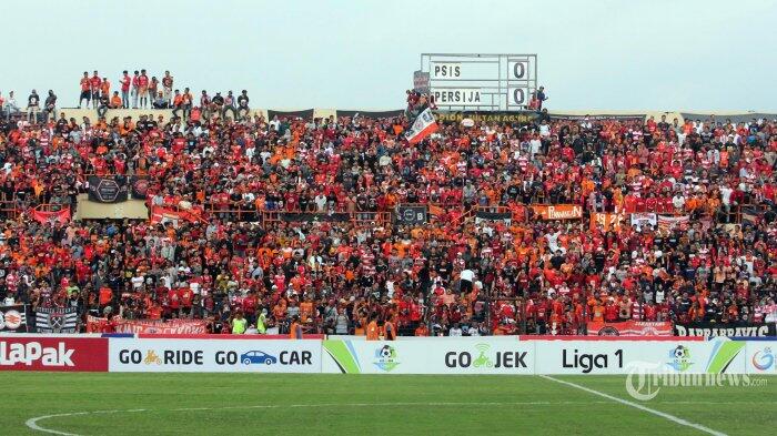 Satu Bus Pengangkut The Jak Mania Awayday ke Sleman Terguling di Tol Cipali