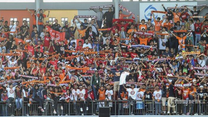 Bus Rombongan The Jak Mania Terguling di Tol Cipali saat Awayday ke Sleman