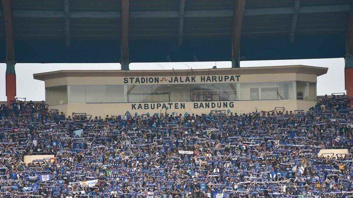 Bobotoh Diminta Menahan Diri Saat Manajemen Bertemu Tim Pelatih Persib