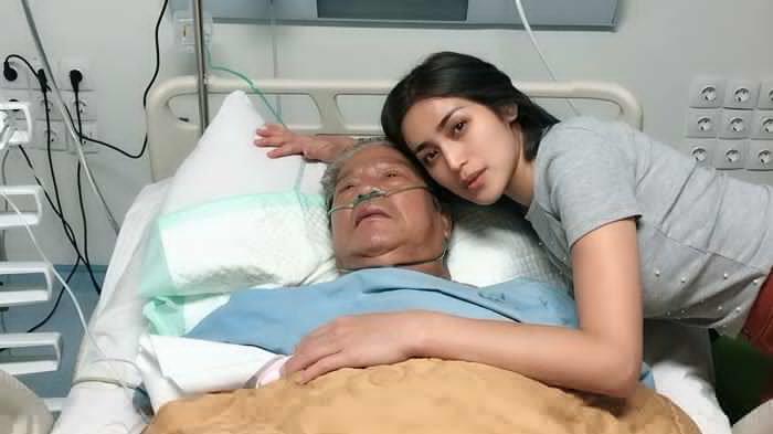 Kabarkan Kondisi Terkini Ayahnya, Jessica Iskandar: Semangat Papaku Tersayang