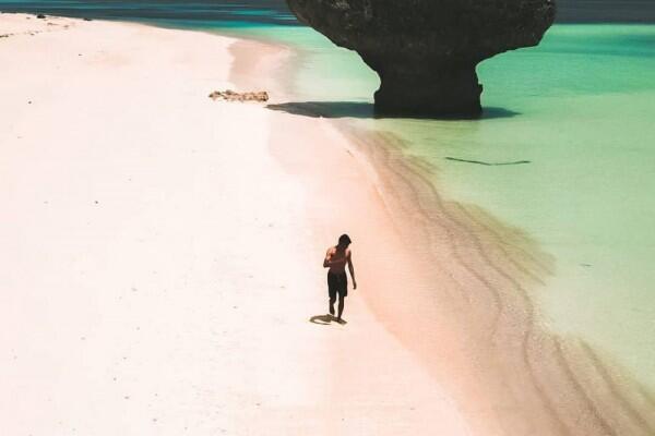 Eksotis Banget, Ini 9 Potret Pantai Oesasole di Pulau Rote
