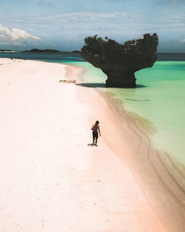 Eksotis Banget, Ini 9 Potret Pantai Oesasole di Pulau Rote