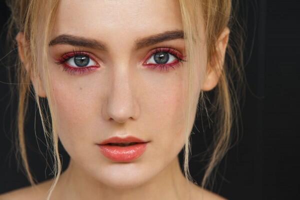 5 Tips Makeup untuk Pemilik Mata Besar Agar Makin Stand Out!