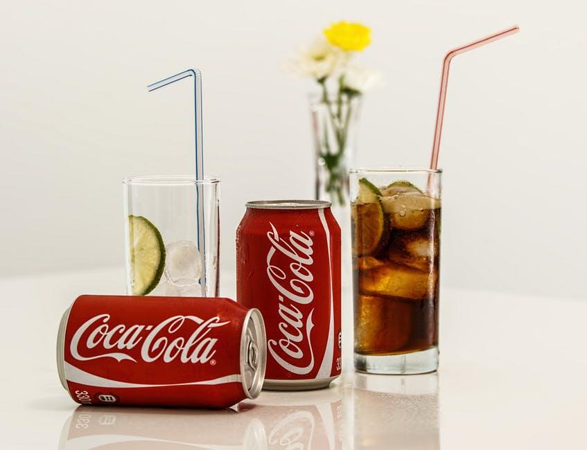 Dikenal Bahaya, Ternyata Minuman Bersoda Punya 3 Manfaat Ini Lho!