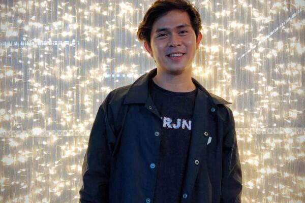 Makin Dewasa & Menawan, 12 Potret Cakra Khan yang Bikin Deg-degan!