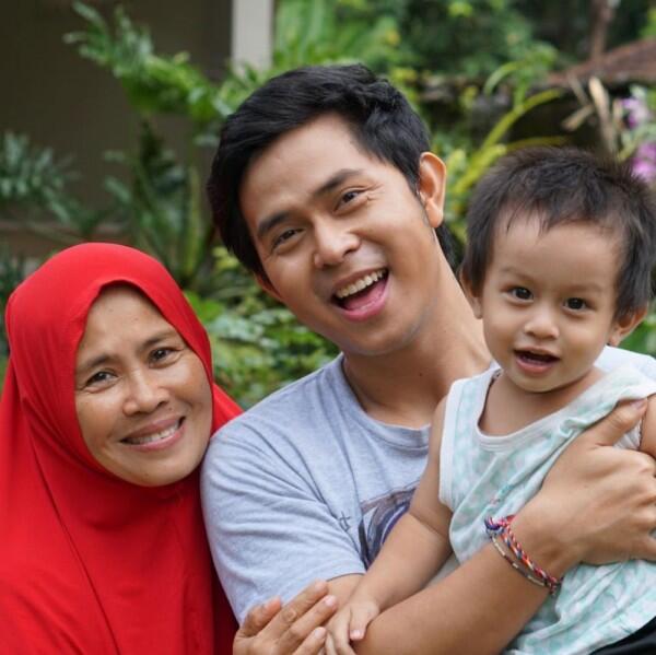 Makin Dewasa & Menawan, 12 Potret Cakra Khan yang Bikin Deg-degan!