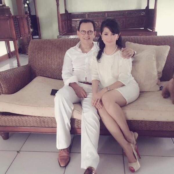 Awet Romantis, Ini 10 Potret Transformasi Roy Marten dan Anna Maria