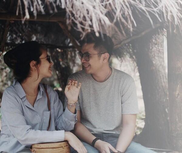 Move On, 10 Potret Romantis Pamela Bowie dan Pacar Barunya