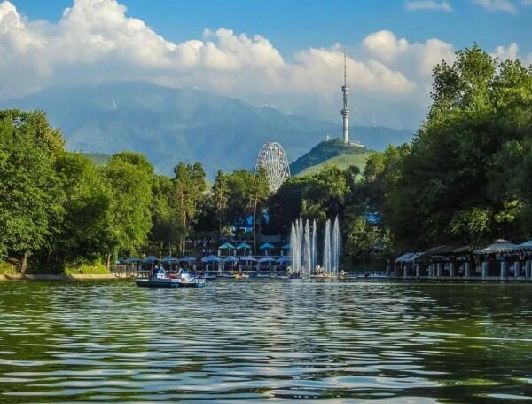 5 Kota di Asia Tengah yang Keindahannya Menghipnotis Wisatawan