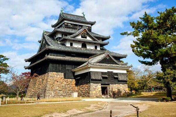 Bukan Cuma Eropa, Ini 5 Kastil Indah yang Bisa Kamu Temukan di Jepang