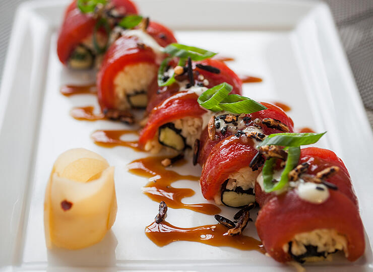 Waspada, Ini 5 Bahaya Kesehatan yang Mengincar Pecinta Sushi!