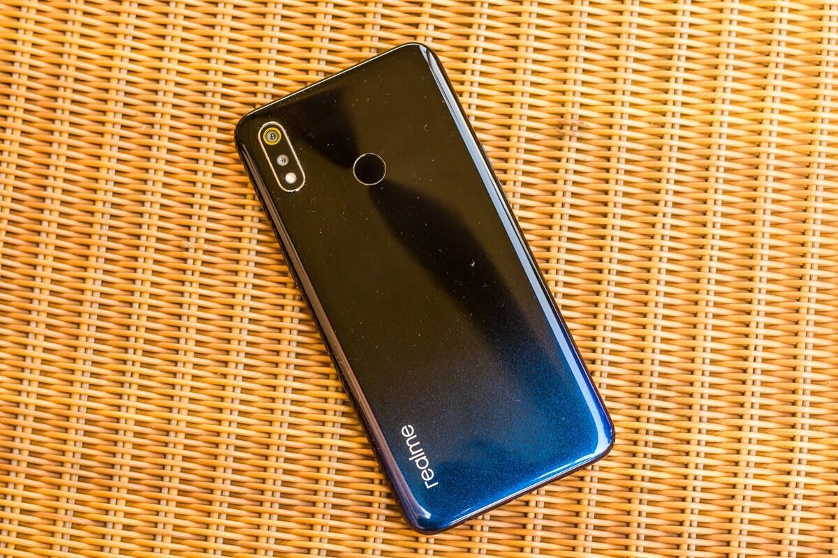 Ini Alasan Kenapa Realme 3 Bakal Disukai Para Pekerja