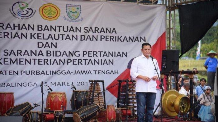 Bamsoet Serahkan Bantuan Puluhan Alat Pertanian