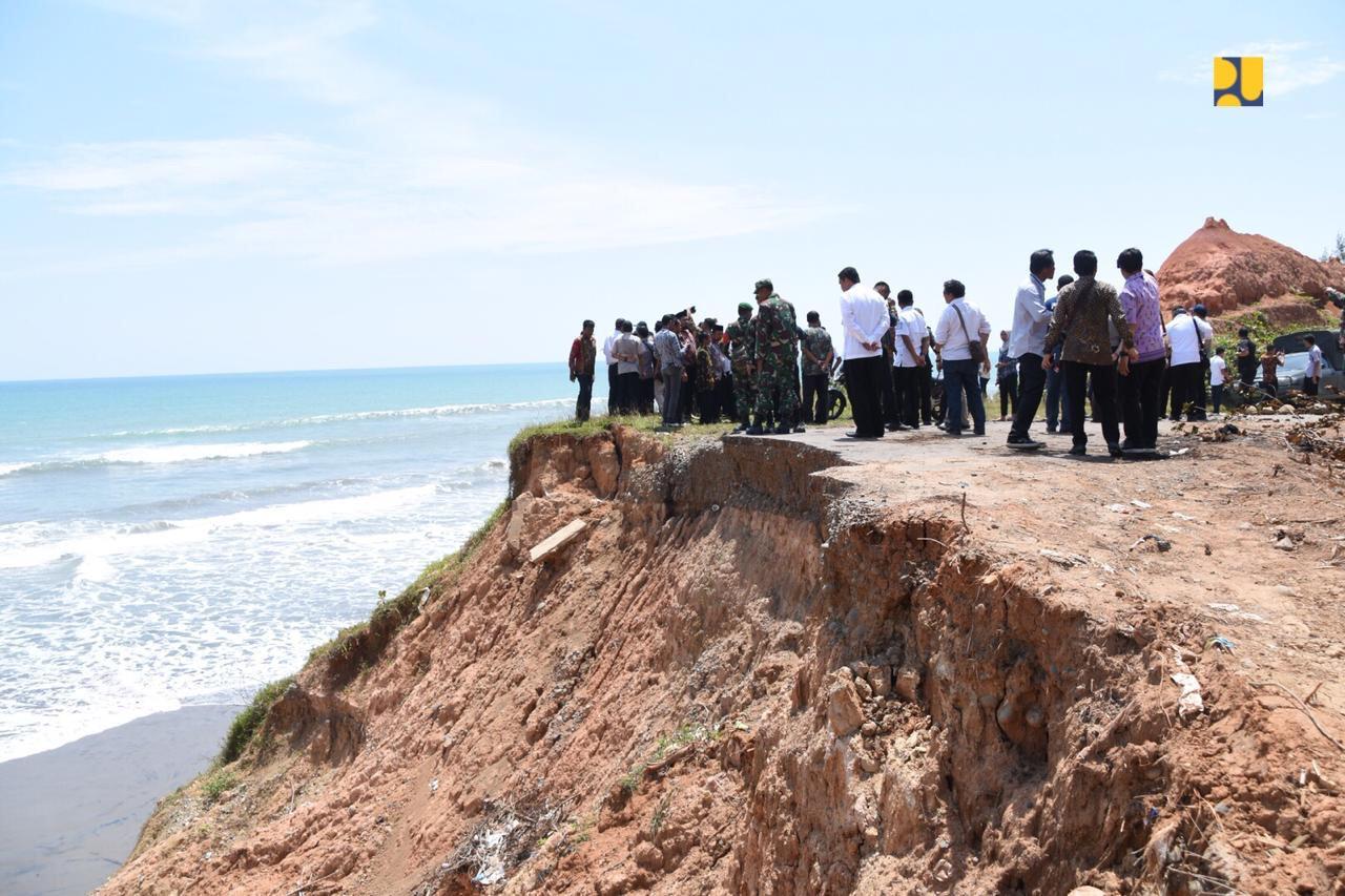 Terkena Abrasi, Warga Bengkulu Utara Dapat Bantuan Jembatan Rangka Baja