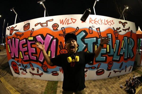 10 Potret Wendi Cagur Menekuni Hobi Grafiti, Bukti Seniman Sejati!