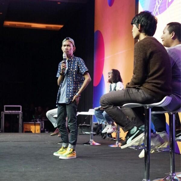 Bikin Ketawa Ngakak, 10 Komika yang Paling Pecah di Local Stand Up Day