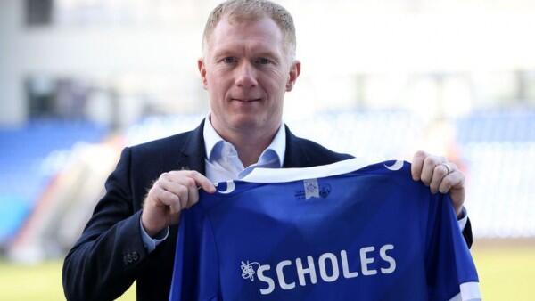 Baru Sebulan Melatih Oldham, Paul Scholes Resmi Mengundurkan Diri
