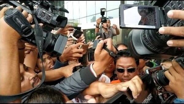Jadi Tersangka Suap, Rommy Diduga Terima Uang Rp300 Juta
