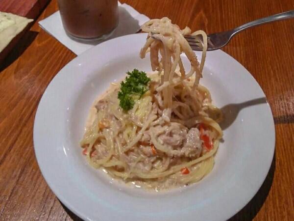 Dijamin Enak, Ini 6 Menu yang Wajib Kamu Cobain di The People's Cafe!