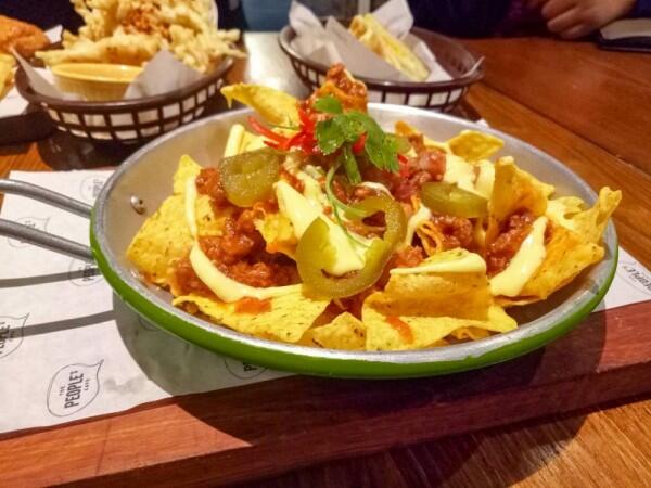 Dijamin Enak, Ini 6 Menu yang Wajib Kamu Cobain di The People's Cafe!