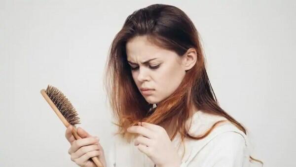 6 Manfaat Tak Terduga Daun Pepaya untuk Kecantikan, Bikin Awet Muda!