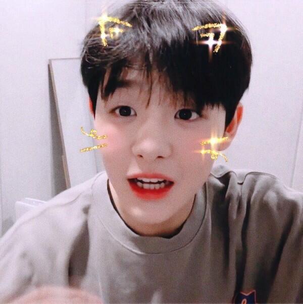 10 Potret Visual Jihoon TREASURE 13 yang Genap 20 Tahun