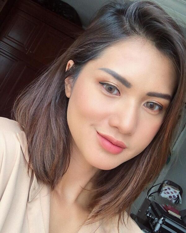 Genap 29 Tahun, 10 Pesona Atries Angel Kekasih Chef Juna yang Memesona