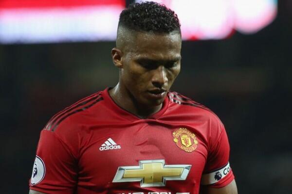 Bakal Tinggalkan Manchester United, Antonio Valencia Diincar Arsenal