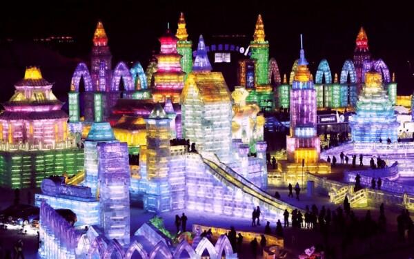 8 Tempat Ini Wajib Kamu Kunjungi Saat Musim Dingin, Keren Abis!