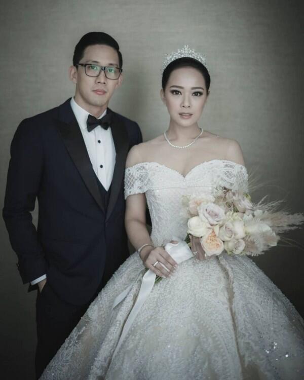 Berkonsep Elegant Classic, Intip Dekorasi Mewah Pesta Resepsi Yuanita
