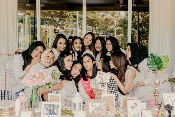 11 Momen Bahagia Ryuji Utomo & Shabrina Sejak Lamaran hingga Menikah