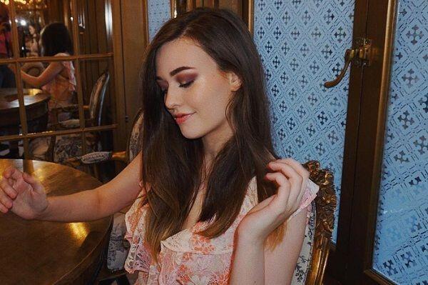 Ini 8 Potret Felicite, Adik Louis Tomlinson yang Meninggal di Usia 18