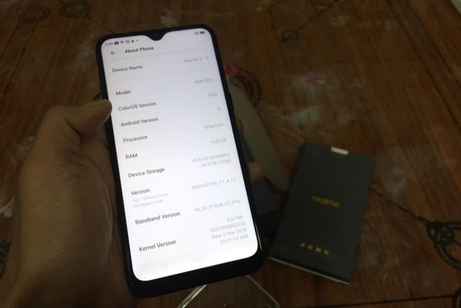 Review Kilat realme 3 Hasil Pinjaman