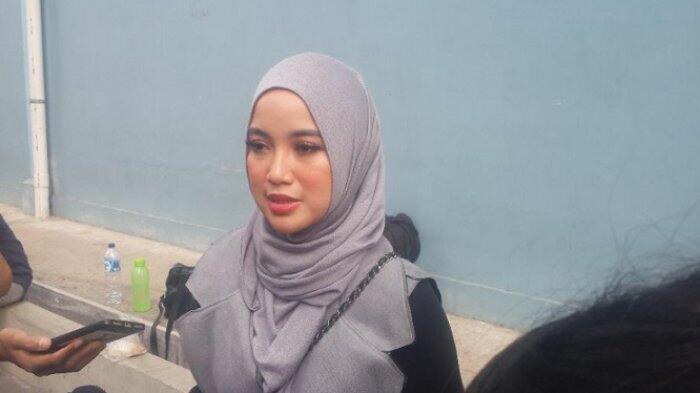 Chacha Frederica Berurai Air Mata Dengar Teror di Selandia Baru