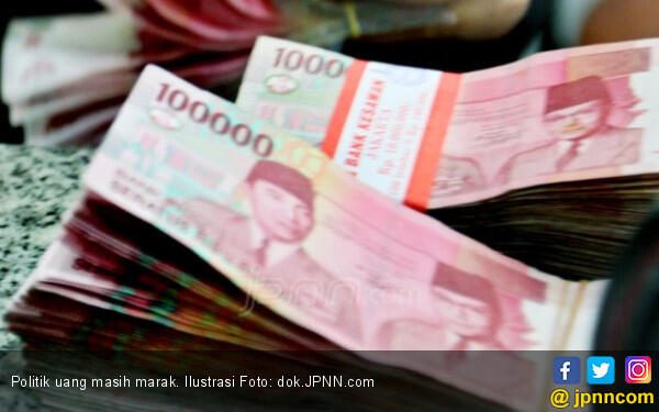 Politik Uang: Rp 100 Ribu, Beras 2 Kilogram, dan Gula