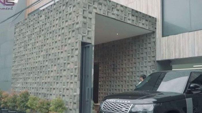 Lihat Rumah Mewah Milik Crazy Rich Tanjung Priok yang Dulu Hanya Sopir Biasa