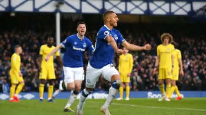 VIDEO - Eden Hazard Ikut Mengejek Ross Barkley Seperti yang Dilakukan Fans Everton