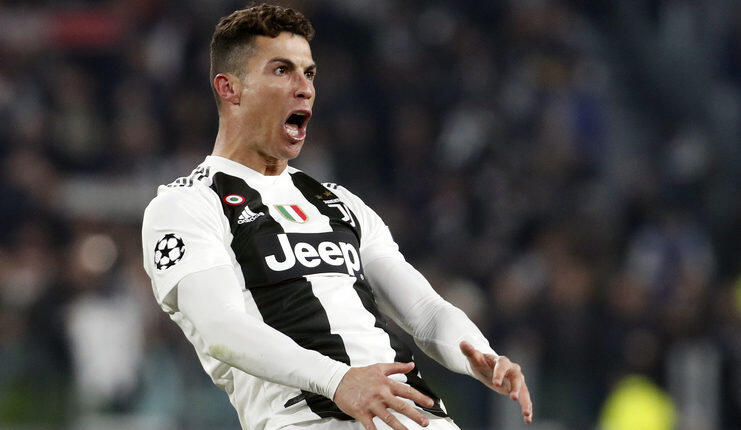 Ronaldo Terancam Denda 339 Juta dari UEFA