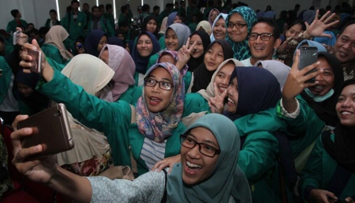 Hasil Survei Terbaru, Prabowo-Sandiaga Ungguli Jokowi-Ma'ruf di Pemilih Pelajar