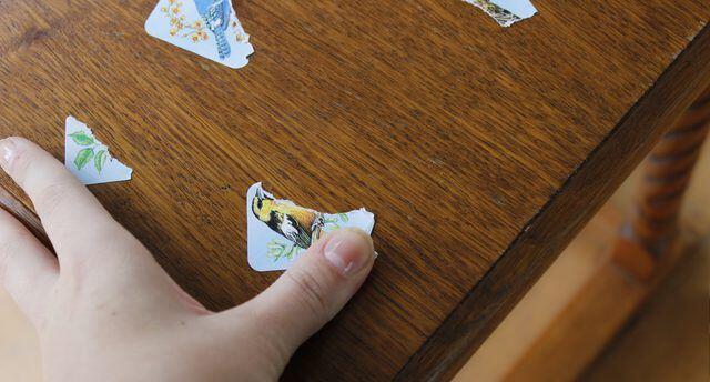 Bekas Stiker Susah Hilang? Begini Membersihkannya