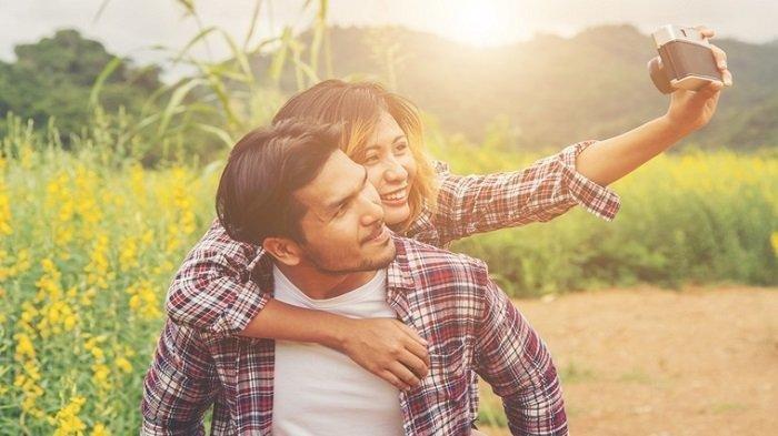 5 Zodiak Perempuan Pembawa Keberuntungan Bagi Pasangannya, Kamu Termasuk?