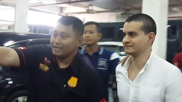 Steve Emmanuel Tak Terima Dituntut Penjara Seumur Hidup