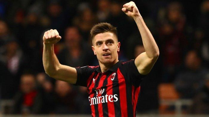 Piatek Enggan di Sayap dan Siap Saingi Lewandowski di Timnas Polandia