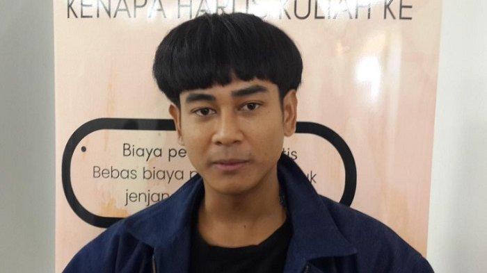 Dwi Andhika Ungkap Alasannya Sering Posting Foto Mantan Pacar di Akun Instagram