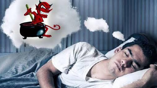 5 Alasan Kenapa Keringat Muncul Saat Tidur Malam Hari