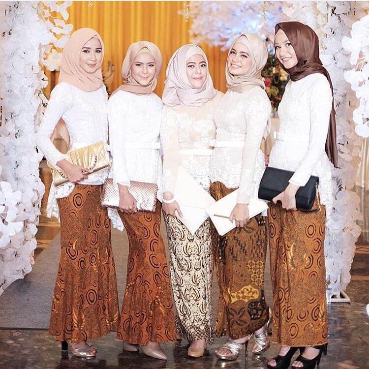 7 Ide Seragam Bridesmaid yang Bisa Kamu Contek, Mulai dari Kebaya Sampai Dress!