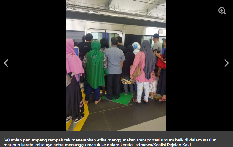 MRT Sesalkan Perilaku Penumpang yang Gelantungan hingga Injak Kursi Kereta